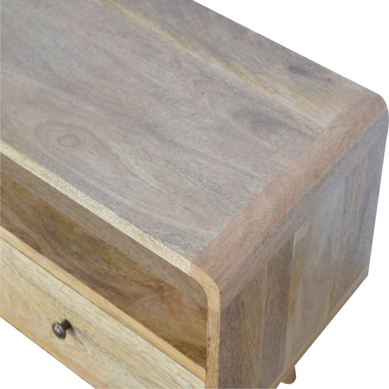 Curved Media Unit